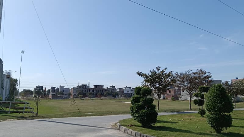 5 Marla Ready-for-Possession Plot in Shoaib Block, SA Gardens Phase 2 Perfect Location! 24