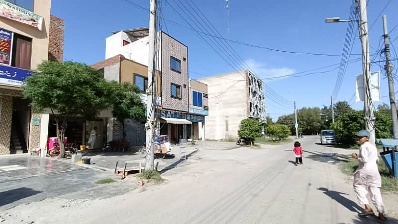 5 Marla Ready-for-Possession Plot in Shoaib Block, SA Gardens Phase 2 Perfect Location! 33