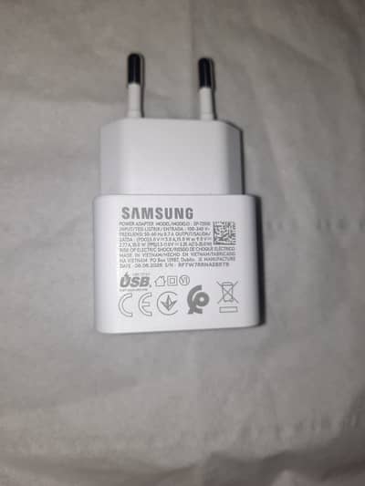 Genuine Samsung/Apple/Car chargers
