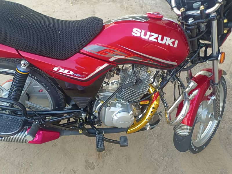 Suzuki 1
