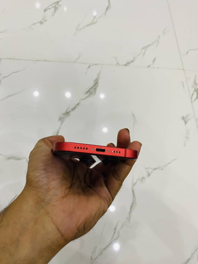 iPhone 12 in 256 gb pta approved with box. 6