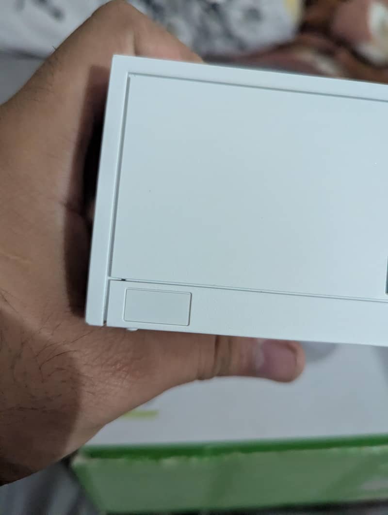 xbox series s 2 month used almost brand new with box and controller 2