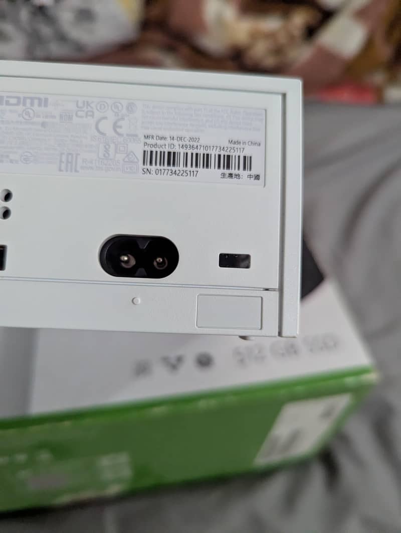 xbox series s 2 month used almost brand new with box and controller 5