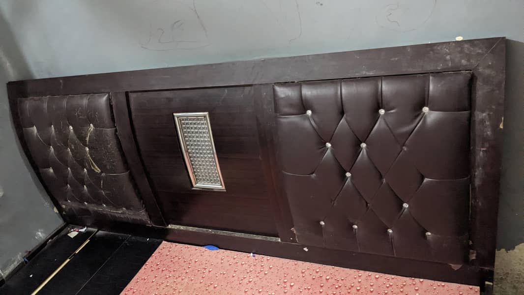 bed without metress 1