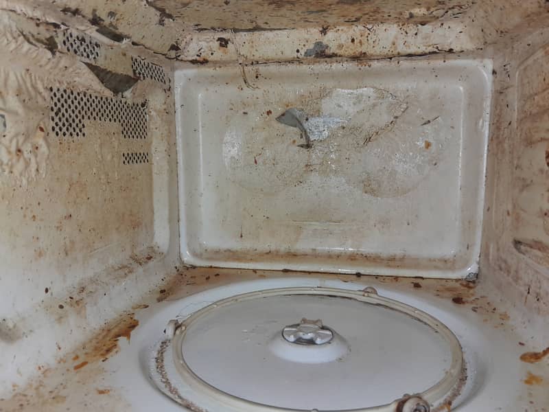 Dawlance microwave old model used 1