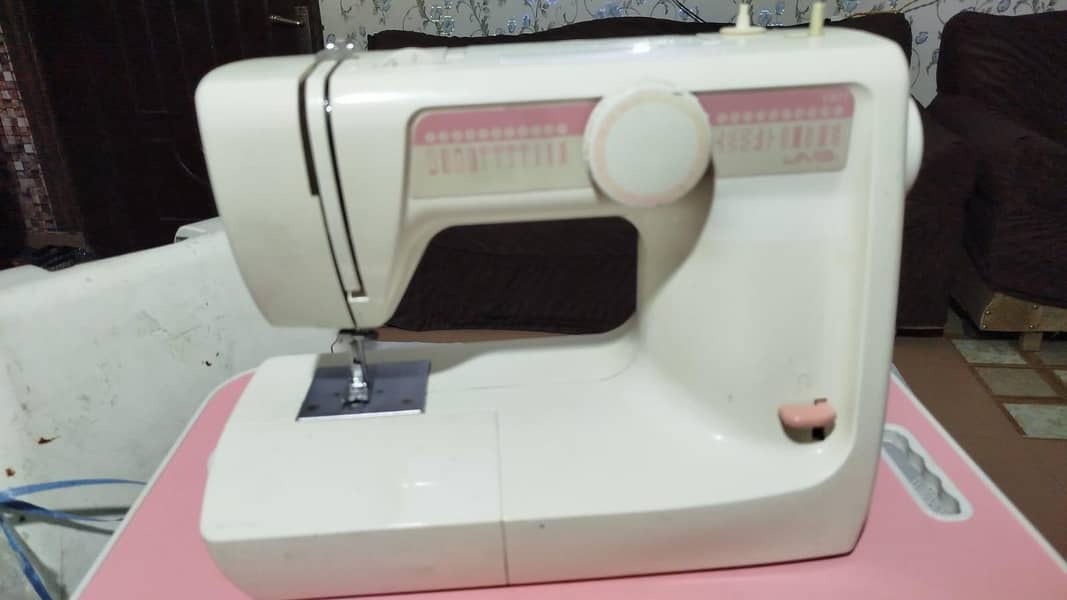 Latest Sewing machine 3