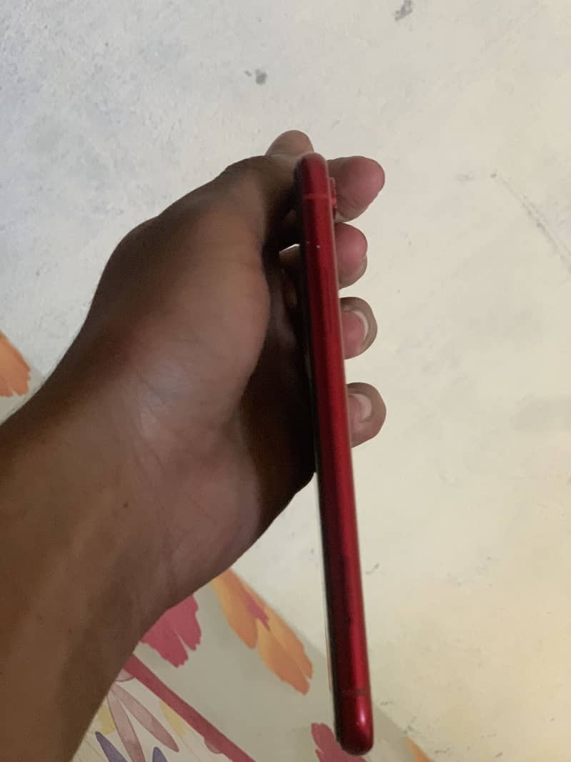 I phone xr jay via 2