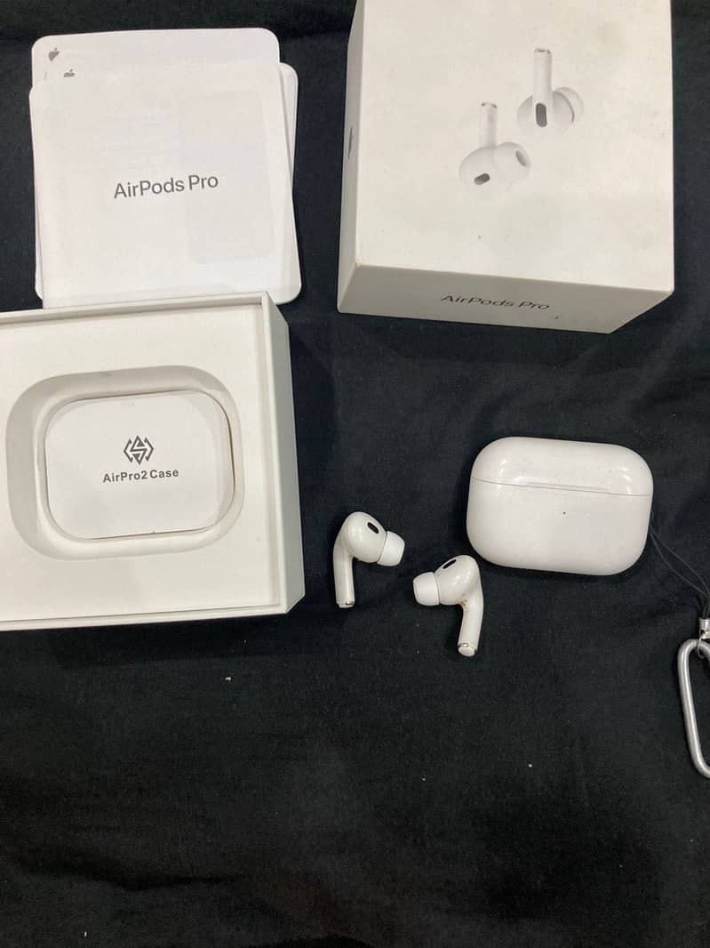 Orignal airpods 2nd generation used with Box and all accessories 2