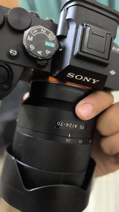 lens 1 (FE 4/24-70) lense 2 ( FE 1.8/85) for sale  Lens 1 (FE 1.8/85)