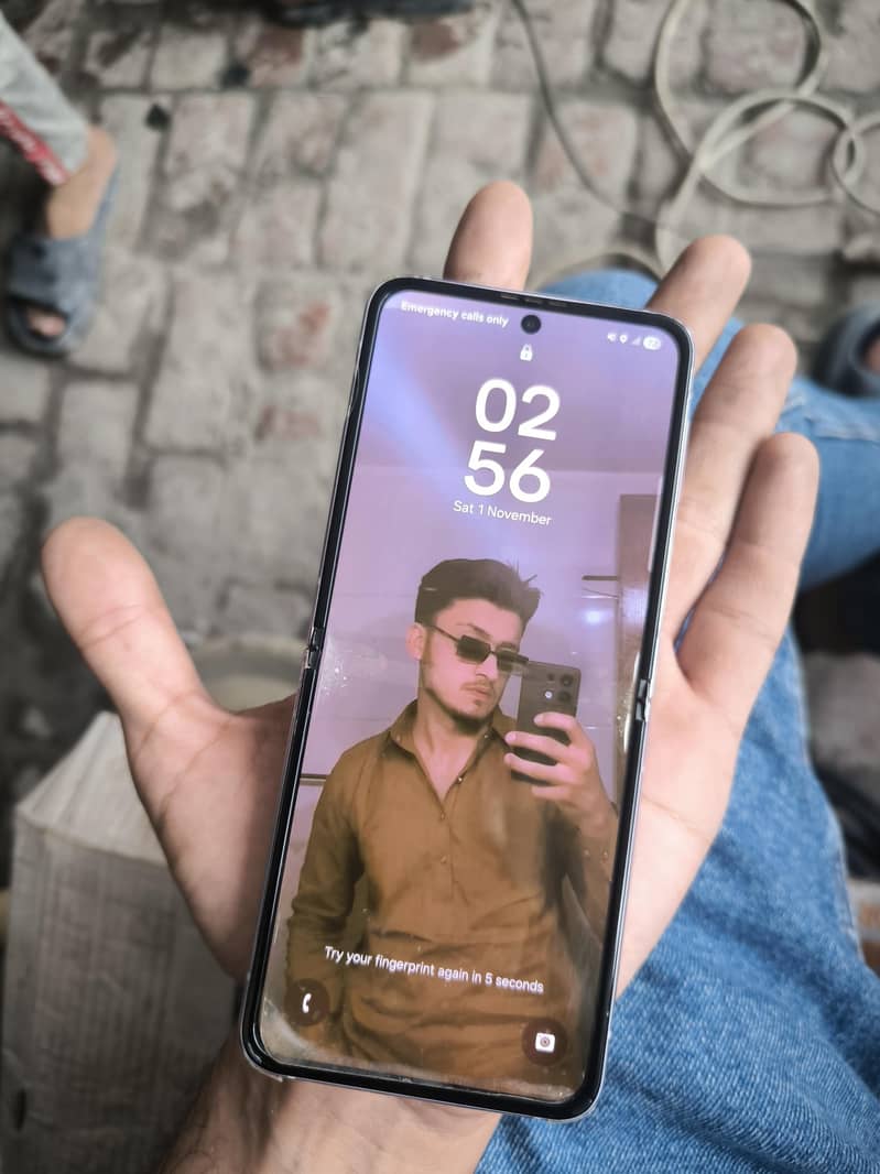 SAMSUNG ZFLIP 3 LUSH CONDITION NO DOT NO LINE CLEAR DISPLAY 0