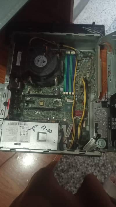 Lenovo intel i3 8th 8100 (With NVME Slot)