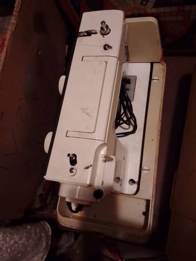 electric ,sewing machine