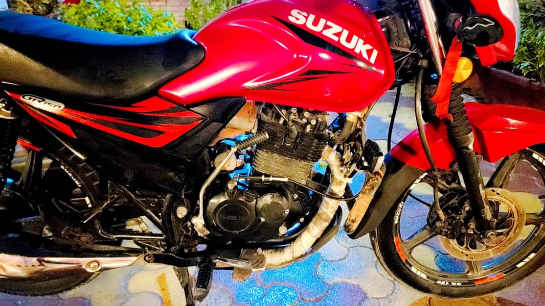 Suzuki GR 150 7
