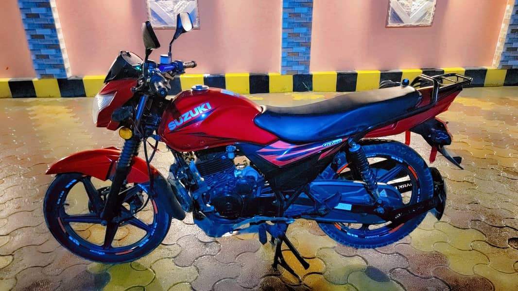 Suzuki GR 150 9
