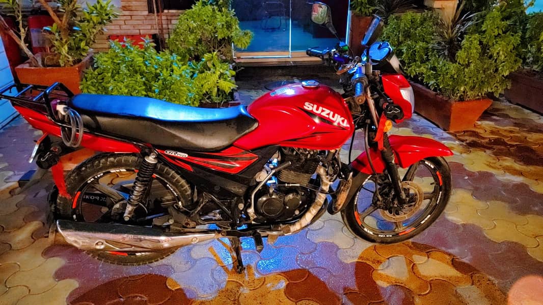 Suzuki GR 150 12