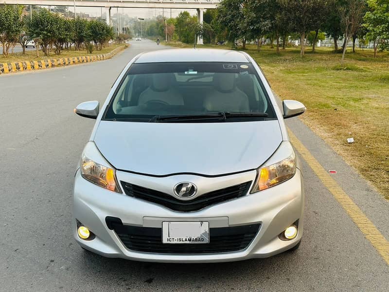 كار شوروم كے لئے ملازم كى ضرورت ہے 0