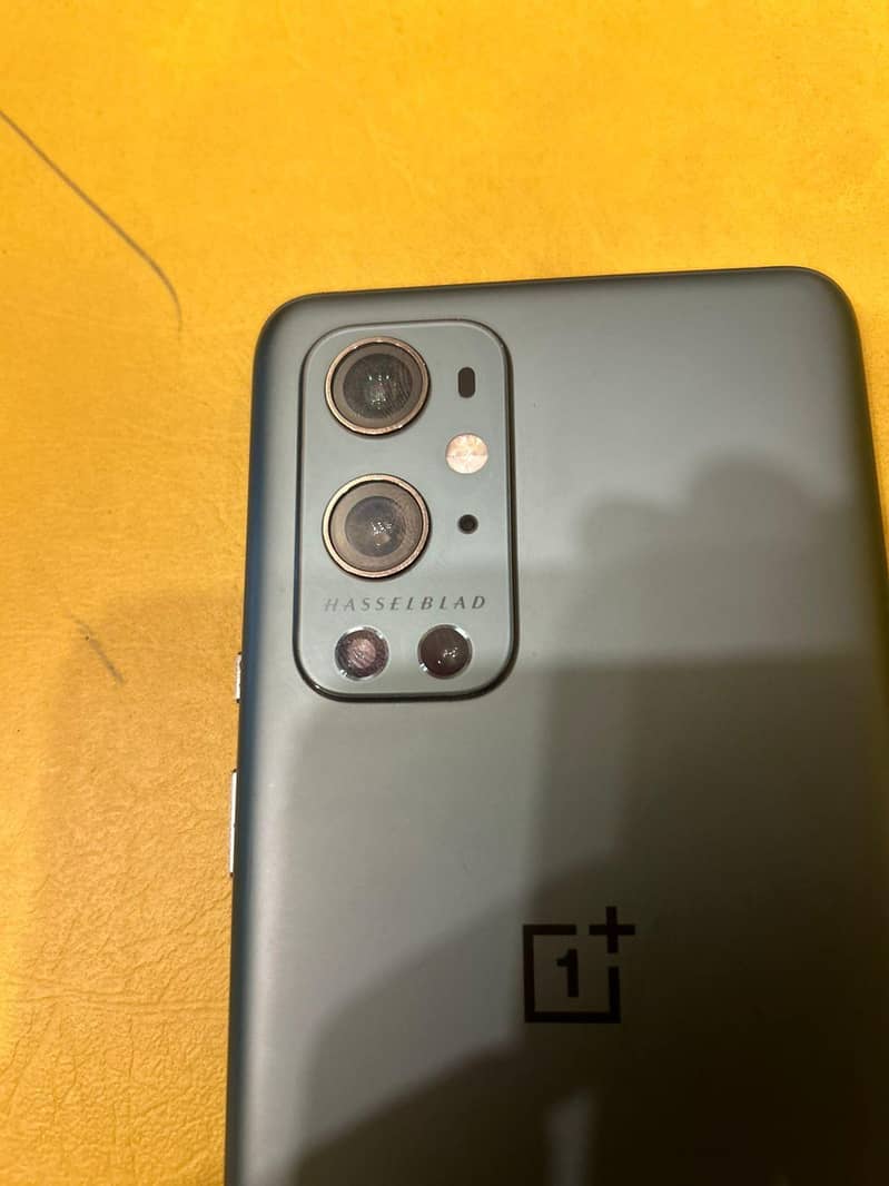 oneplus 9pro all ok pta aprovd  10 by 10  dull sim 4