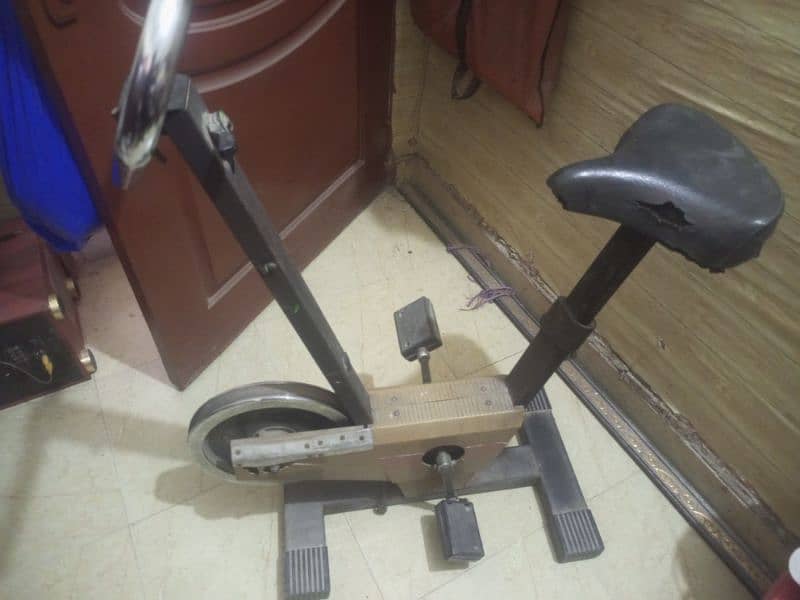 Exercise Bike Solid Made Heavy Duty 2