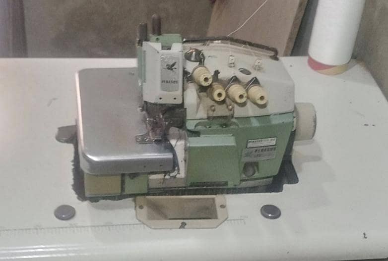 اوورلاک/ کاج مشینز 0