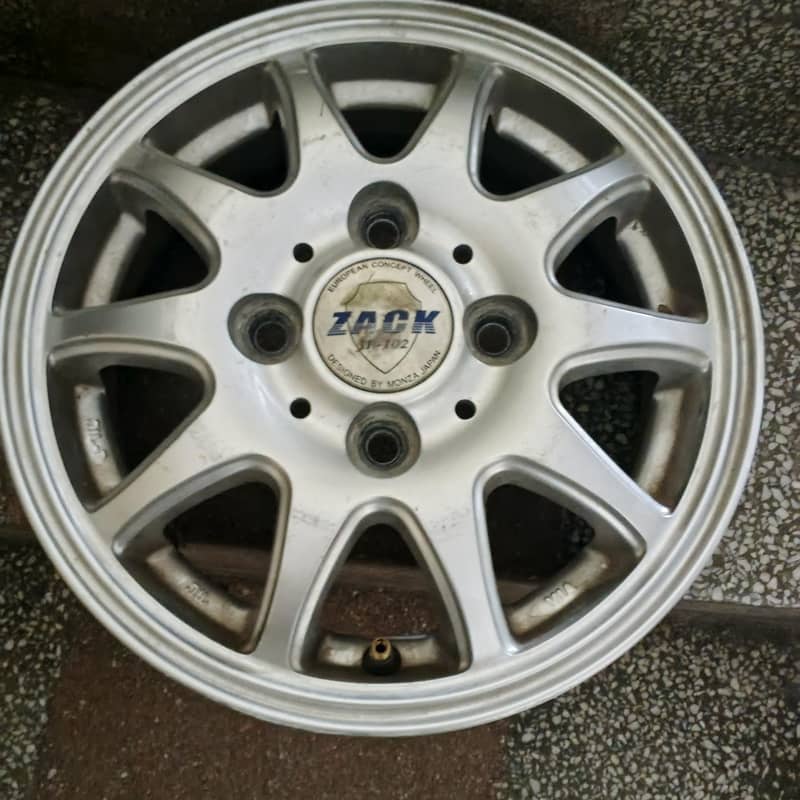 alloy wheel one 0