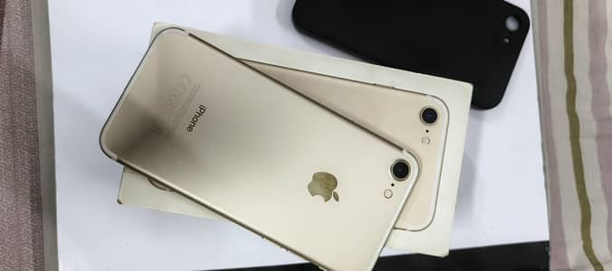 iPhone 7 Golden PTA Approved | 100% Working | Minor Screen Spot