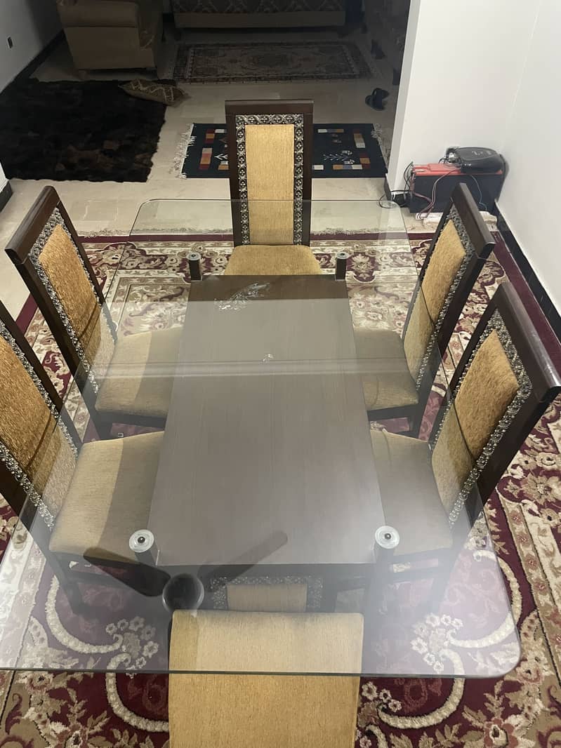 6 seater dining table 1
