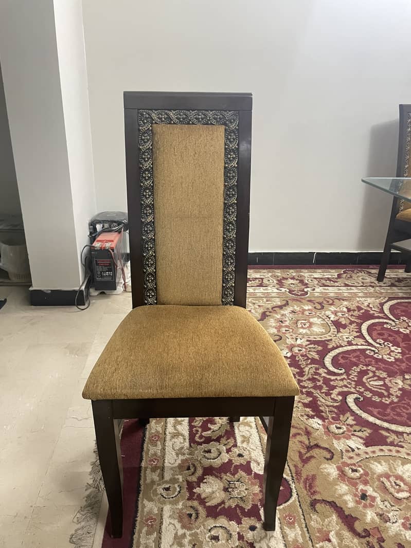 6 seater dining table 2