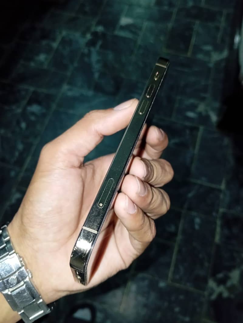 Iphone 12 pro 5