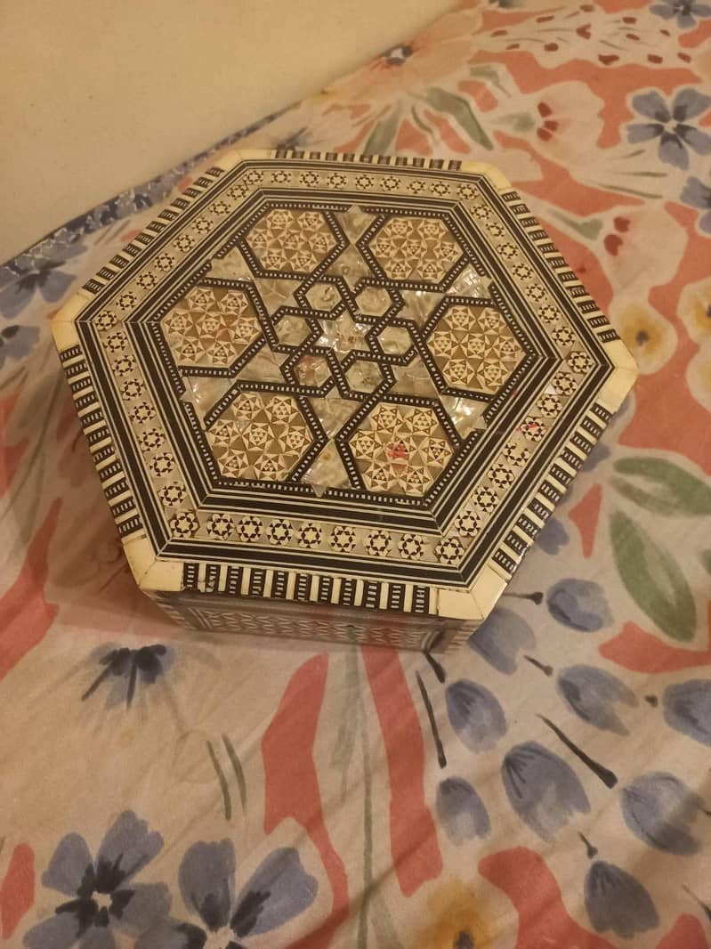 decoration box 0