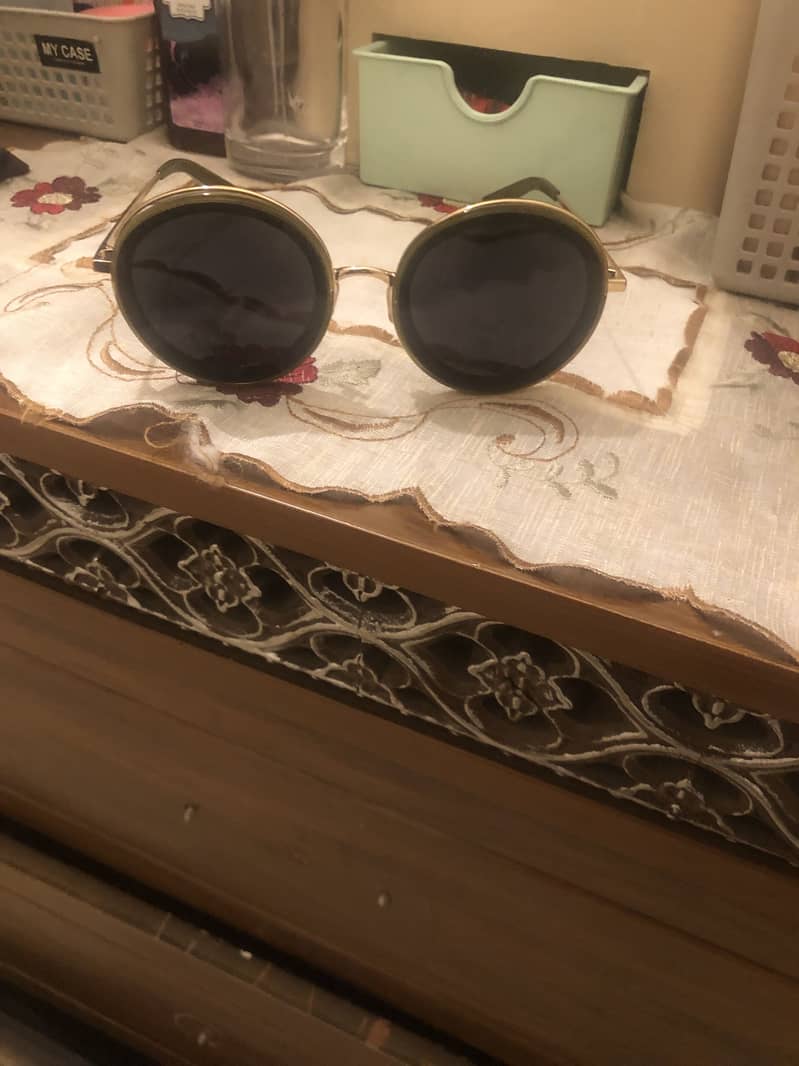 Sunglasses 0