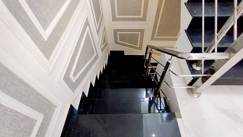 A Stunning House Is Up For Grabs In Lake City - Sector M7 - Block C Lahore 32