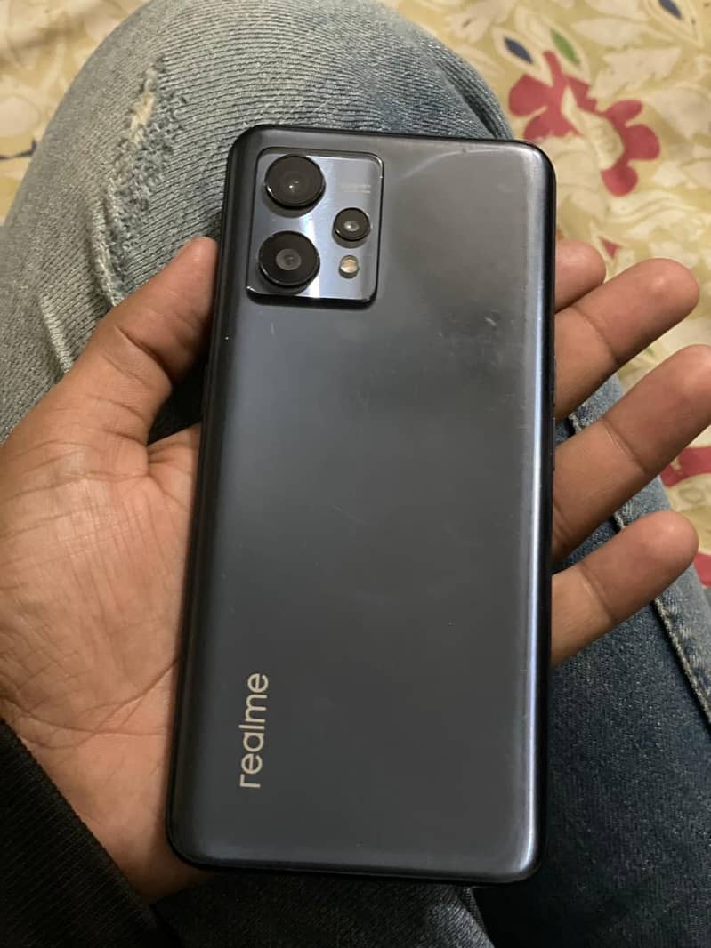 realme 9 0