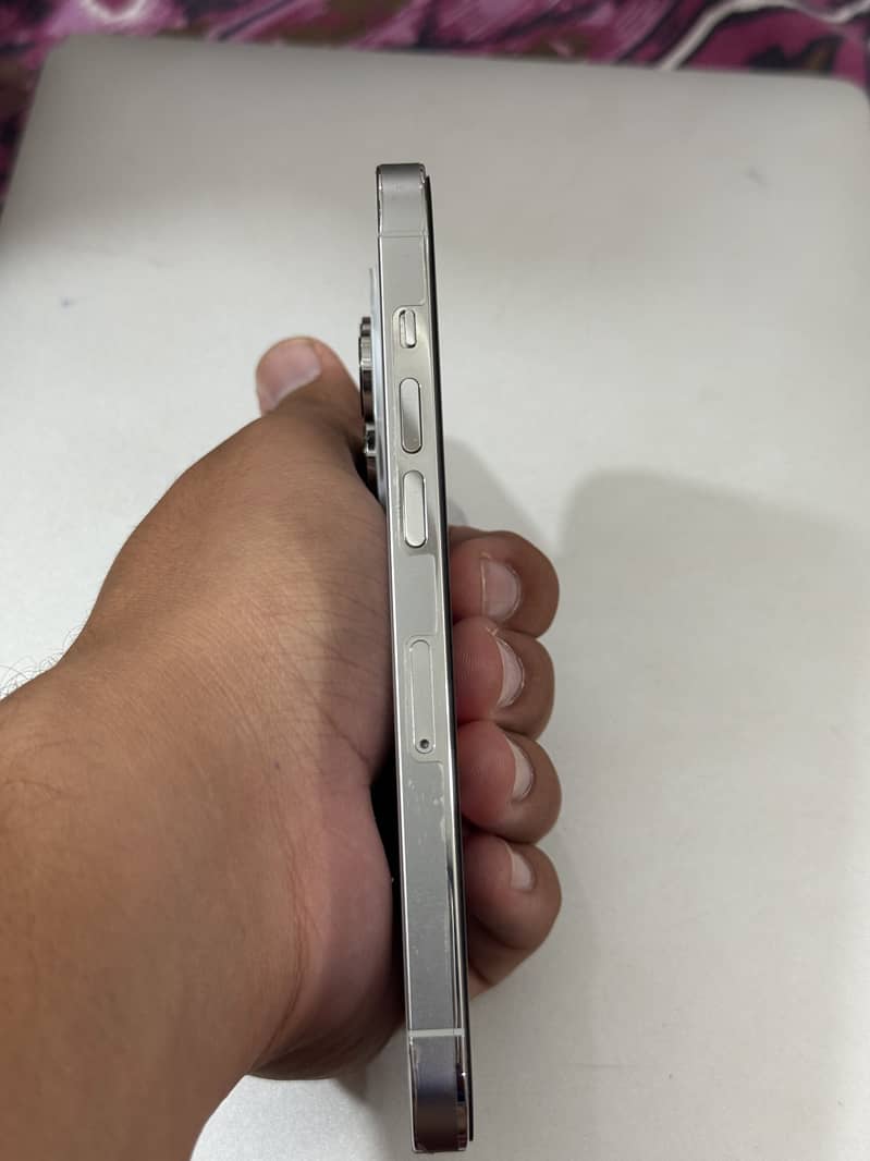 Iphone 14 pro pta approved 4