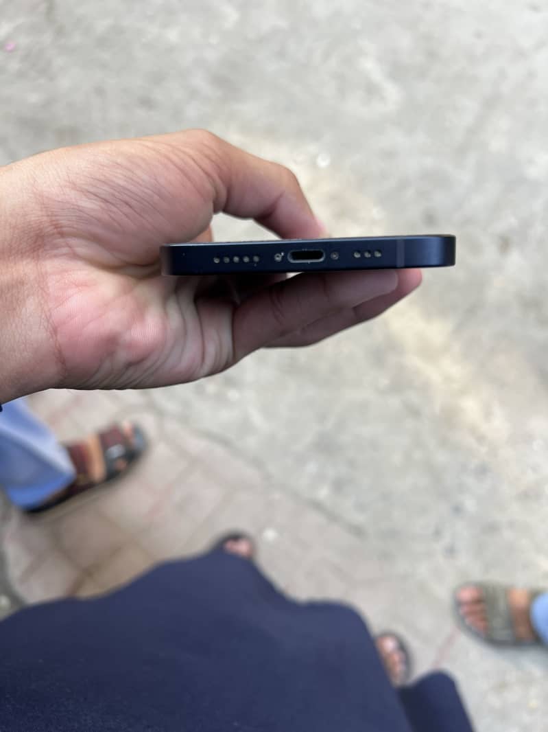 iPhone 12 non pta jv 82 battery health 10/10 condition 1