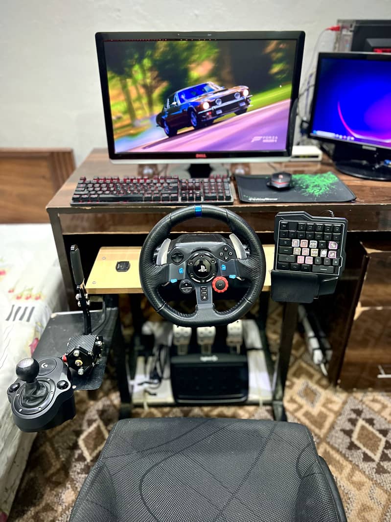 Logitech G29 - Racing Simulator 0