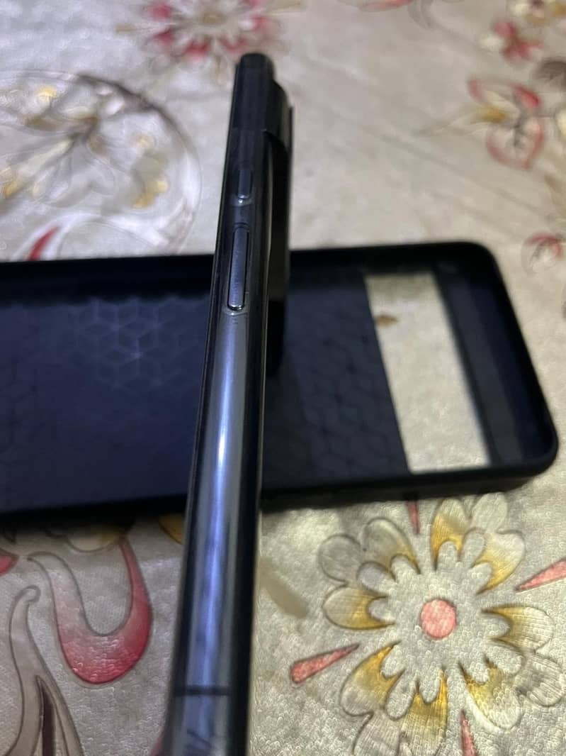 Google Pixel 8 Pro 6