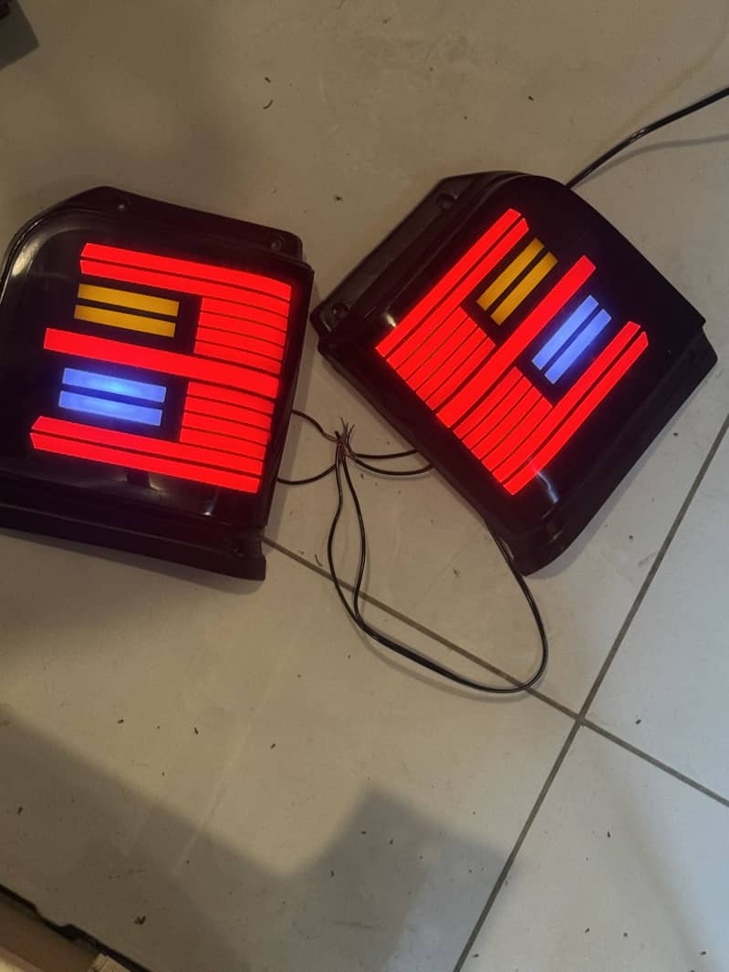 Mehran back lava lights 0