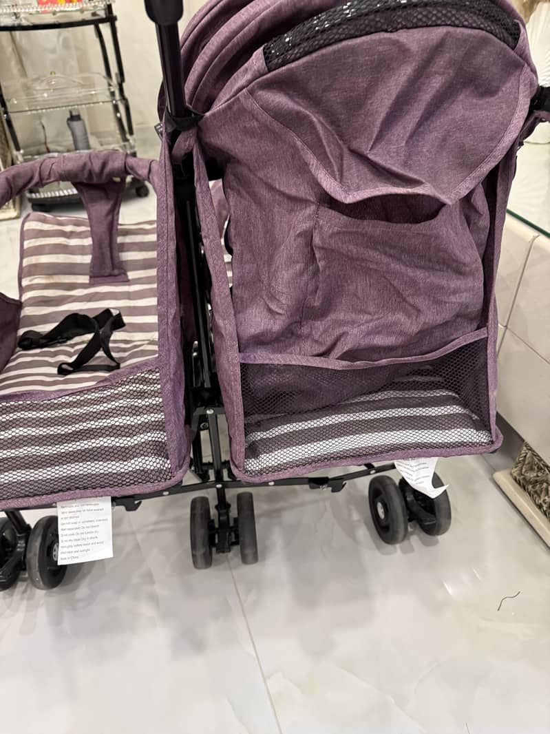 Twin stroller 1