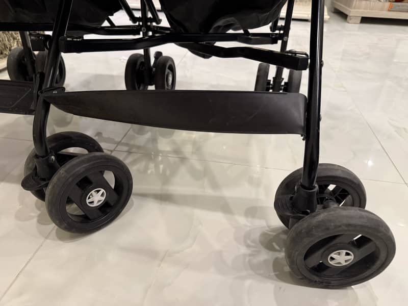 Twin stroller 3