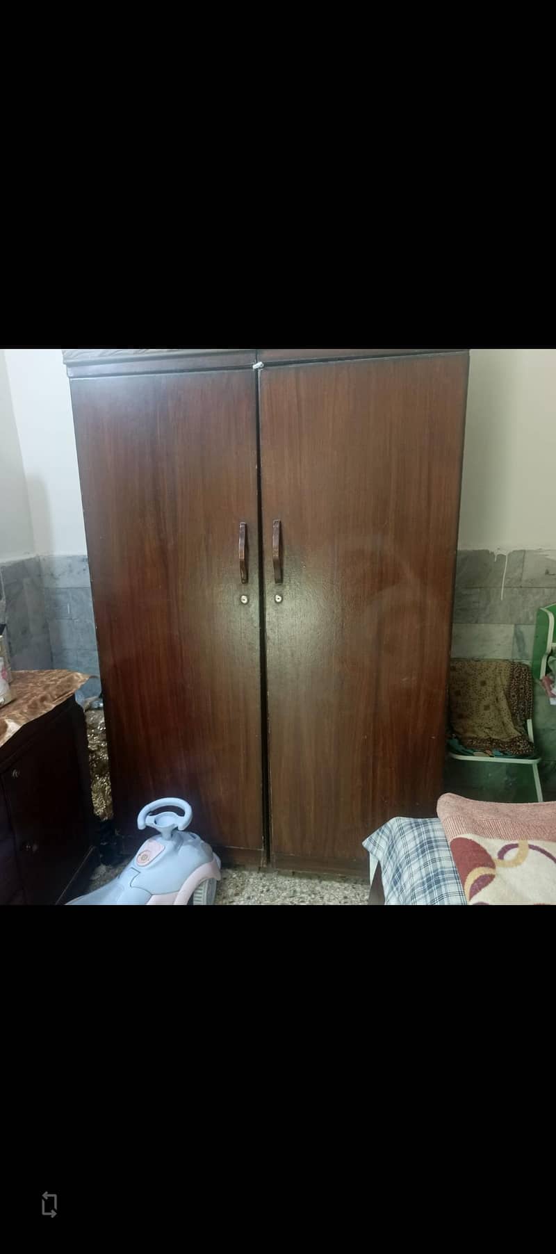 Bed, side table, dressing, Almari 3