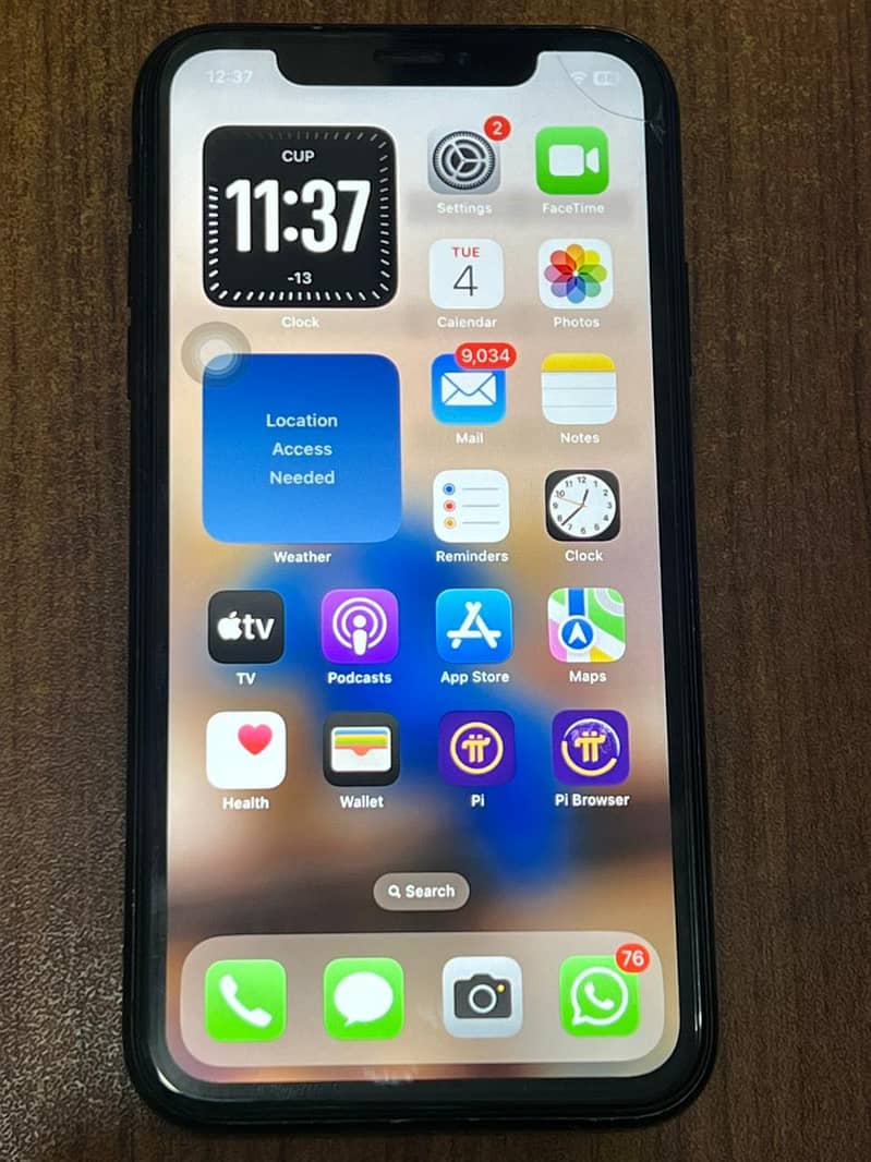 Apple iPhone XR 7