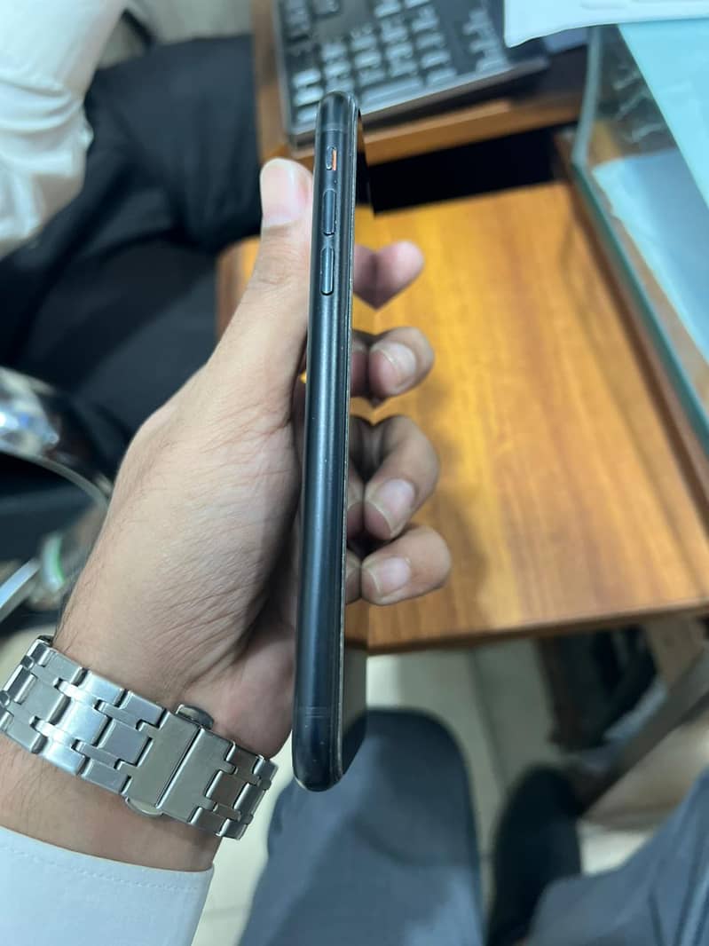 Apple iPhone XR 3