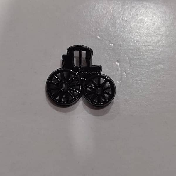 Unisex Lapel Pin Brooch for Coat and Shirt Collars - Black Car Design