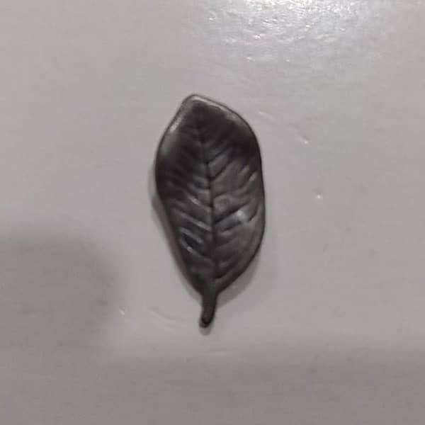 2 PCS Stylish Brooch Pins with Shirt Collar Design for Men and Women