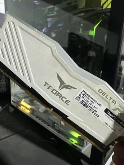 DDR 4 ram T force 3600mgz and Lian li Galahad 360 AIO