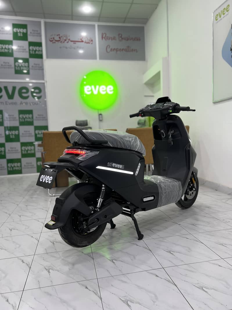 Evee S1 Electric Scooter 9