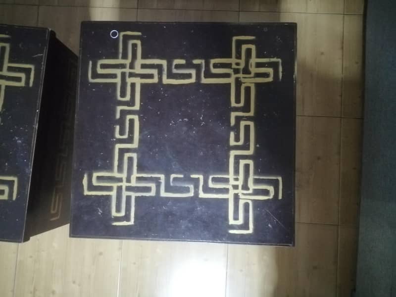 Small dining table 3