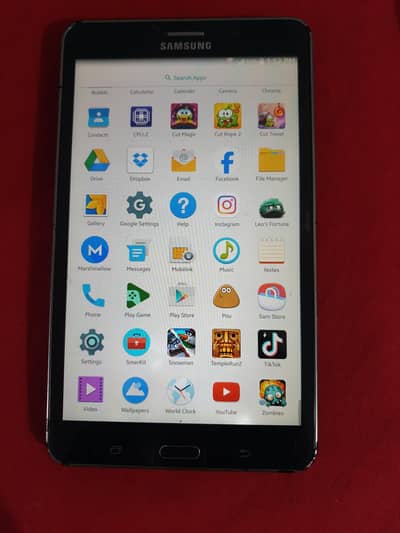Samsung Tab 4 with Box in Good Condition