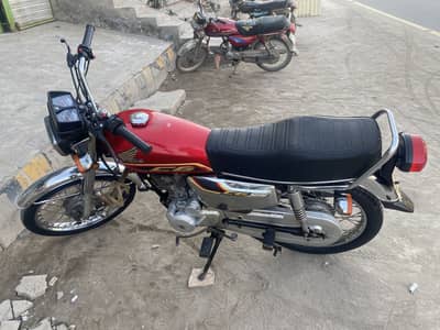 Honda 125 SE