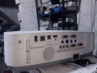 nec HDMI 4000 lumans projector hamara pas hr brand ka projector our un